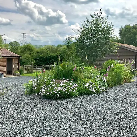 The Nut House - Squirrel Lane Lodges Ludlow Exterior foto